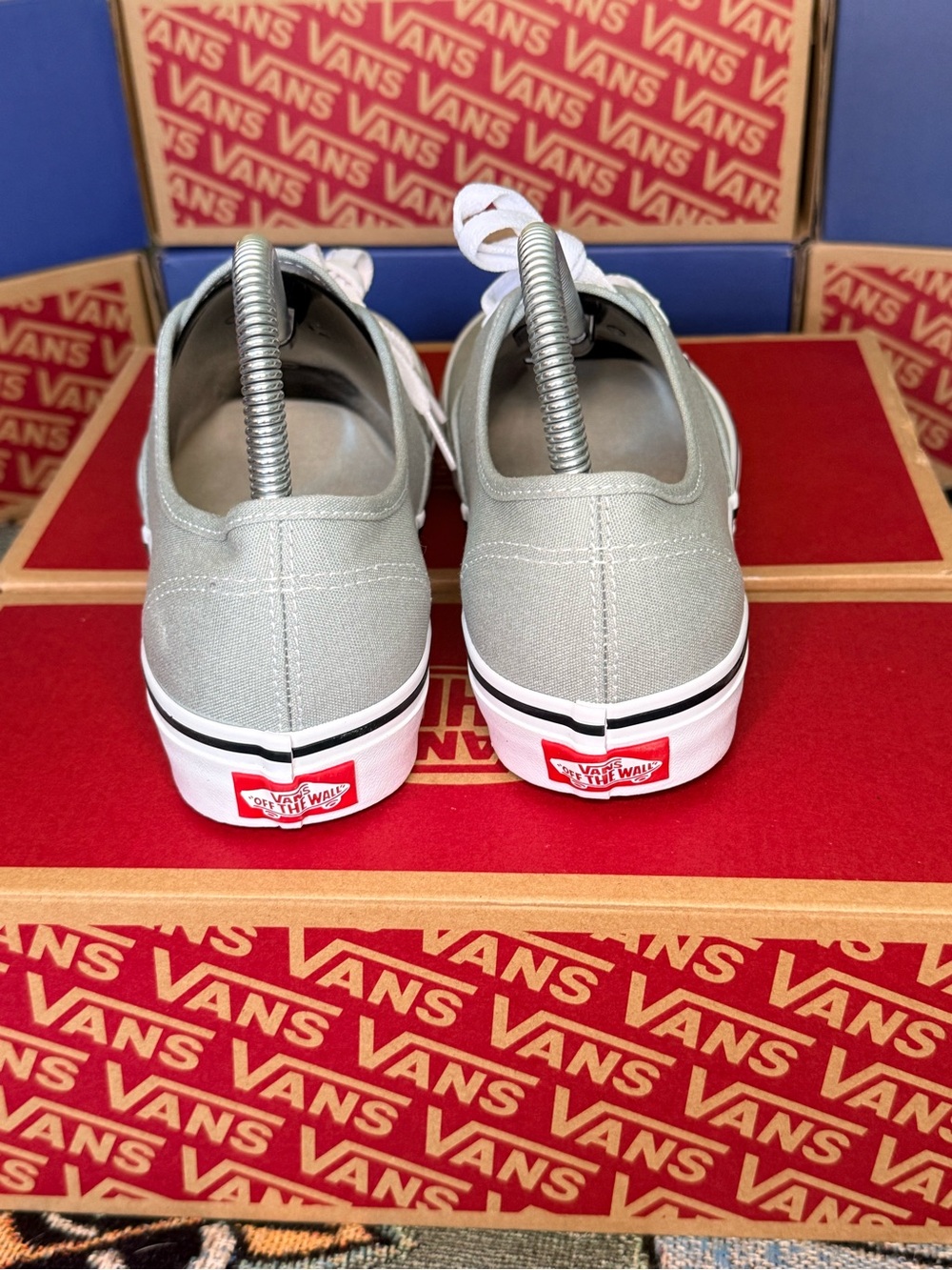 BRAND NEW Vans Men's Color Theory Authentic Low-Top in Pure Gray Men 8/Women 9.5 - Picture 6 of 8